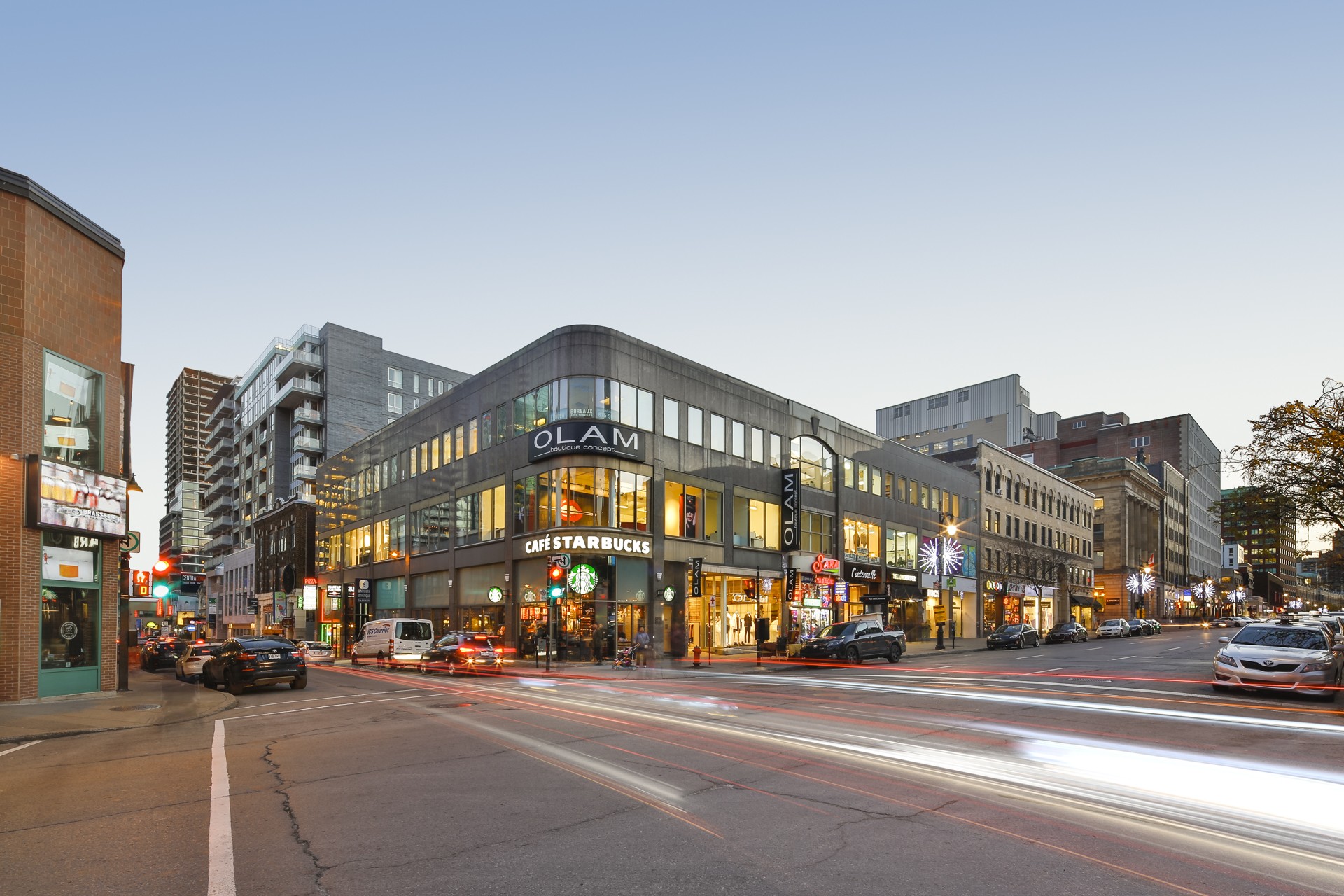1370 1384 Rue Sainte Catherine Ouest Normal 01 1