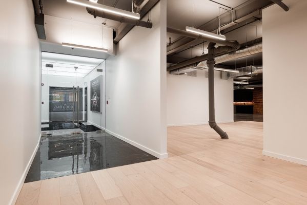 10401722 18 228590216